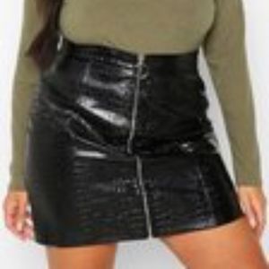 Plus Boohoo faux snake leather skirt